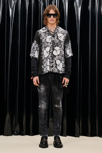 Look 2
